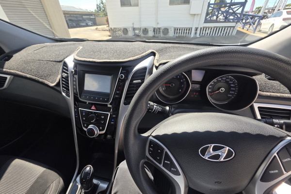 2015 MY16 Hyundai i30 GD3 Series II Active Hatch Image 16