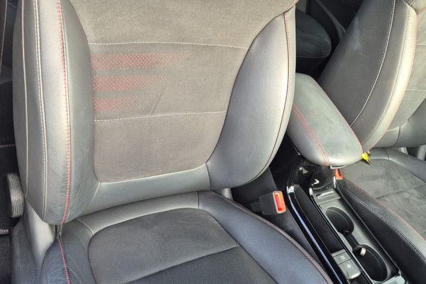 2024 MY25 Hyundai i30 PDe.V6  N Line Hatch Image 16