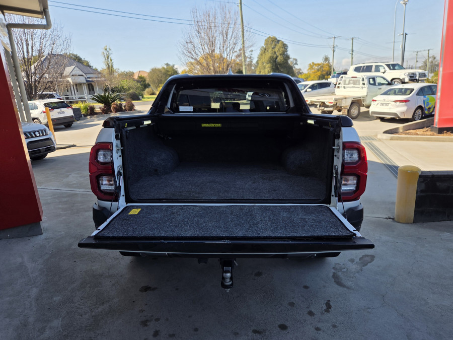 2024 Toyota HiLux B228460HR Rogue Ute Image 14
