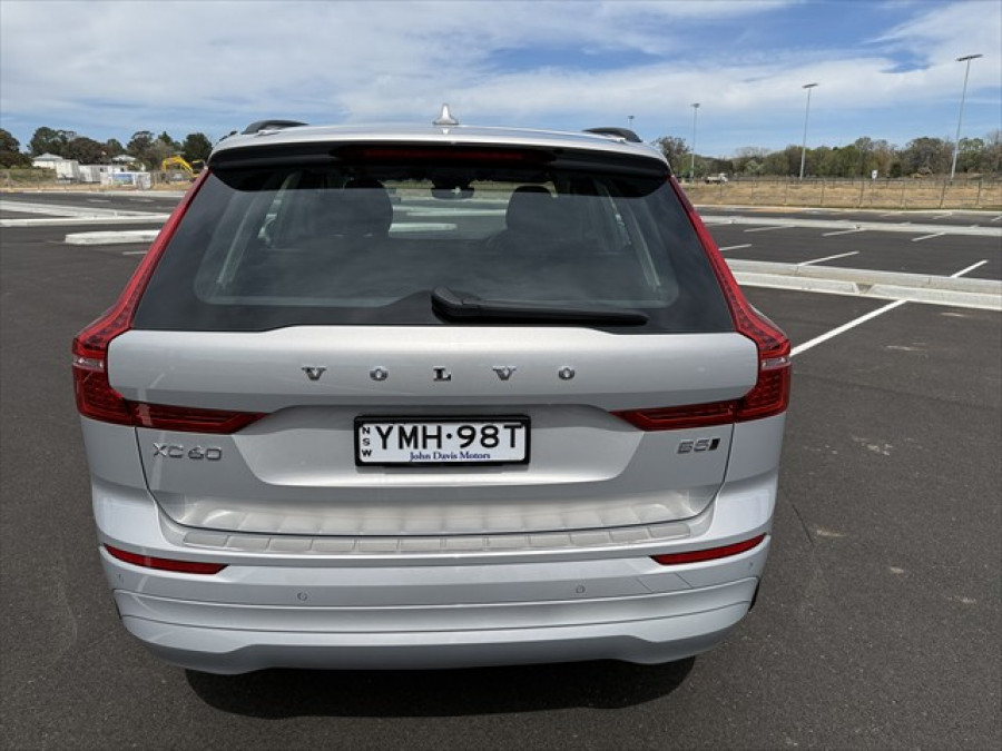 2023 Volvo XC60 UZ Plus B5 SUV Image 5