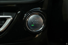 2025 MG HS AS33 Essence SUV