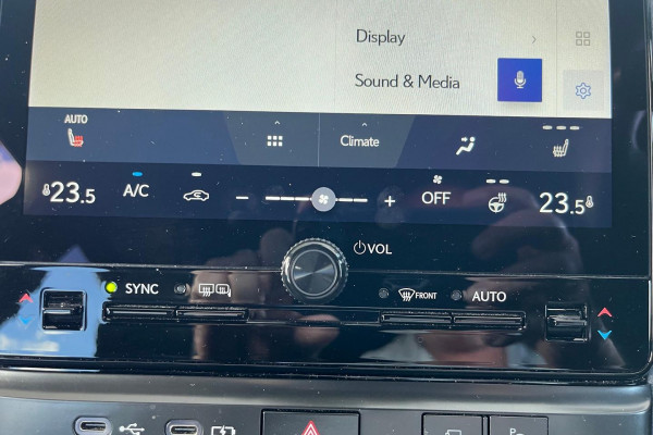 2024 Lexus LBX MAYH10R Sports Luxury SUV Image 29
