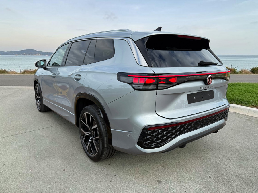 2026 Volkswagen Tayron R4 195TSI R-Line SUV Image 3