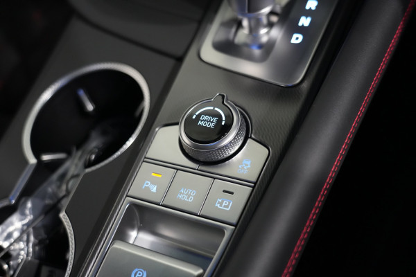 2025 Genesis G70 3.3t Sport Lux Sedan Image 16