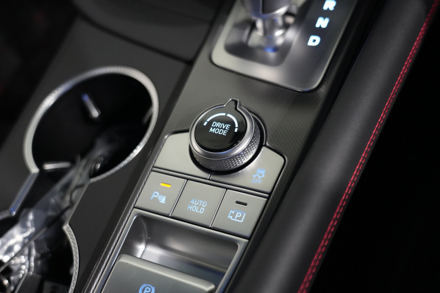 2025 Genesis G70 3.3t Sport Lux Sedan Image 16