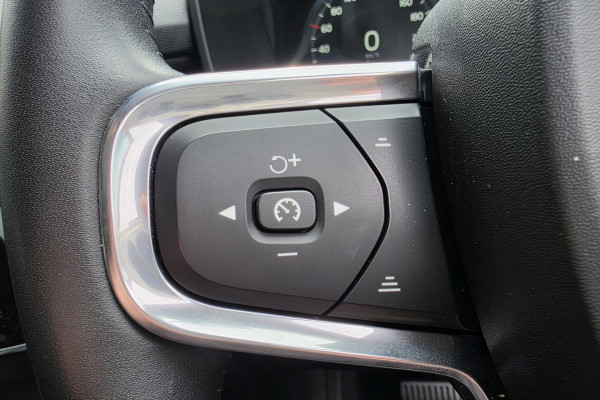 2018 MY19 Volvo XC40 XZ T4 Inscription SUV Image 24