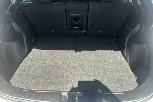 2022 MY23 Mitsubishi Outlander ZM ES SUV Image 6