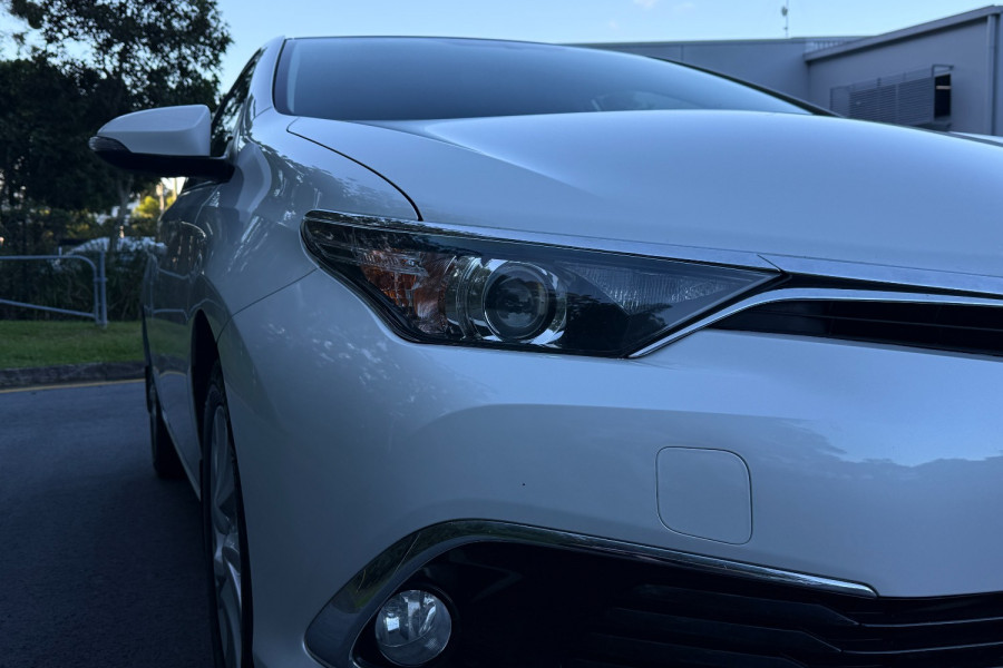2017 Toyota Corolla ZRE182R Ascent Sport Hatch Image 13