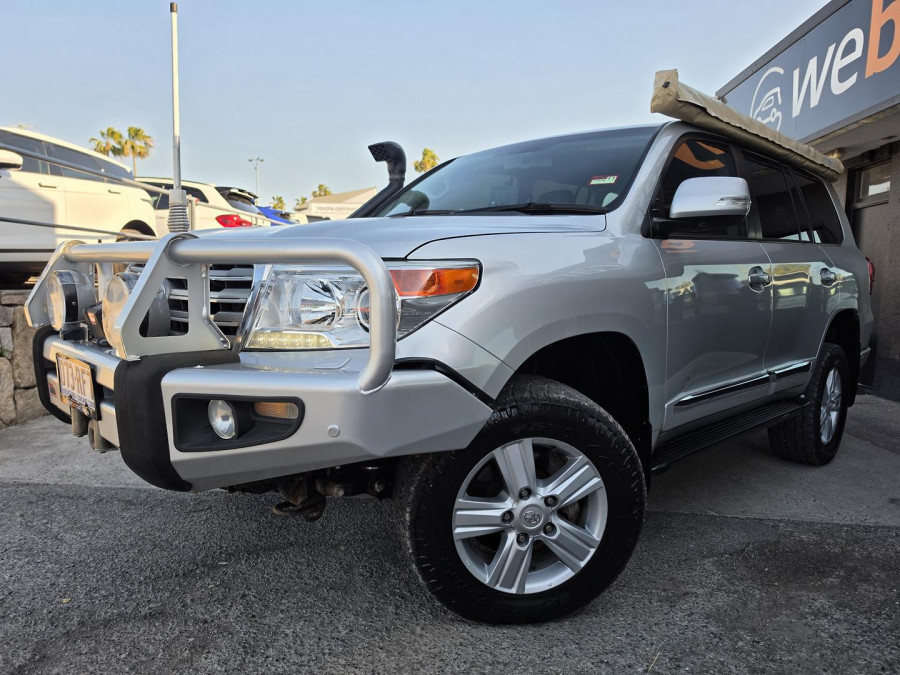 2012 MY10 Toyota LandCruiser VDJ200R Sahara SUV Image 1