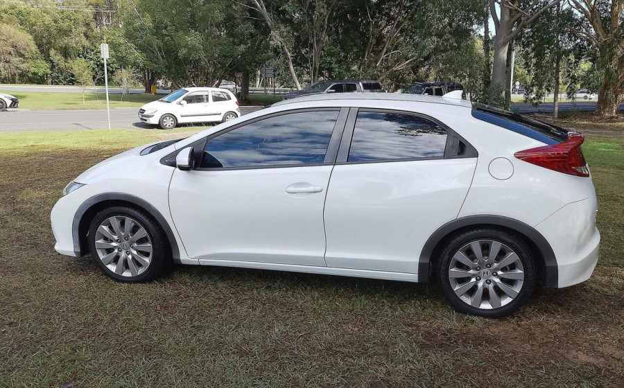 2012 Honda Civic 9th Gen VTi-L Hatch Image 9