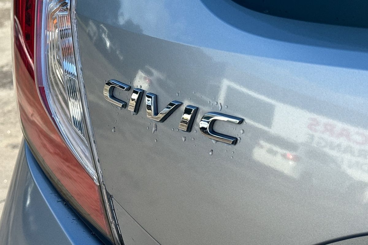 2017 Honda Civic 10th Gen VTi Hatch Image 20