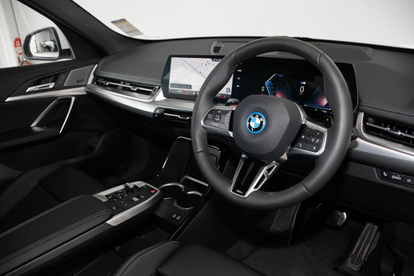 2026 BMW X1 U11 xDrive25e M Sport SUV image 6