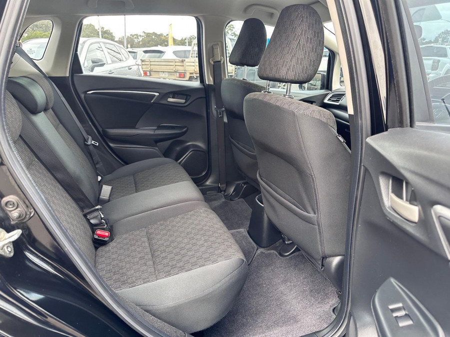 2015 Honda Jazz GF VTi Hatch Image 12