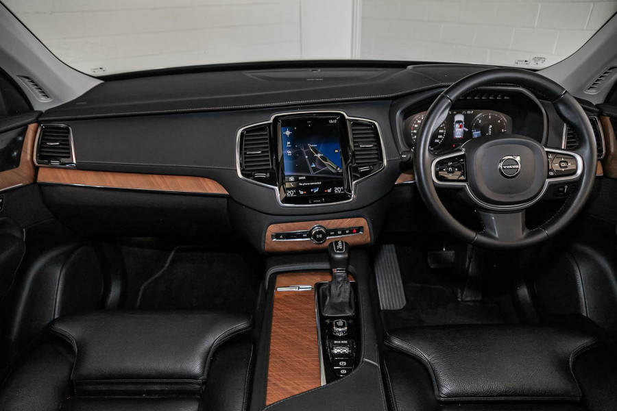 2020 Volvo XC90 L Series D5 Inscription SUV Image 13