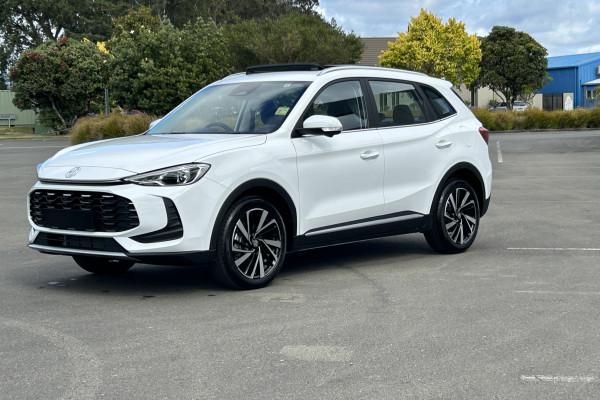 2025 MG ZS Essence SUV Image 5