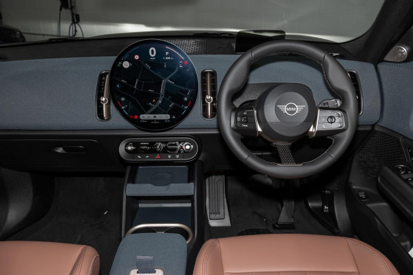 2026 MINI Countryman U25 S Favoured SUV image 7