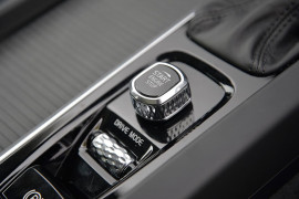 2019 Volvo XC60 UZ D4 Momentum Suv