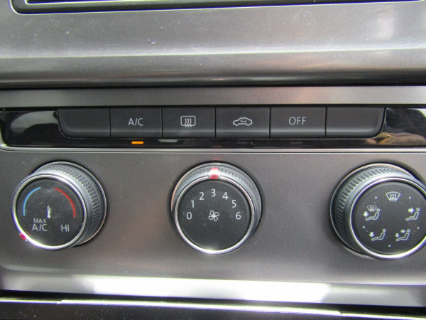 2015 Volkswagen Golf 7 90TSI Hatchback