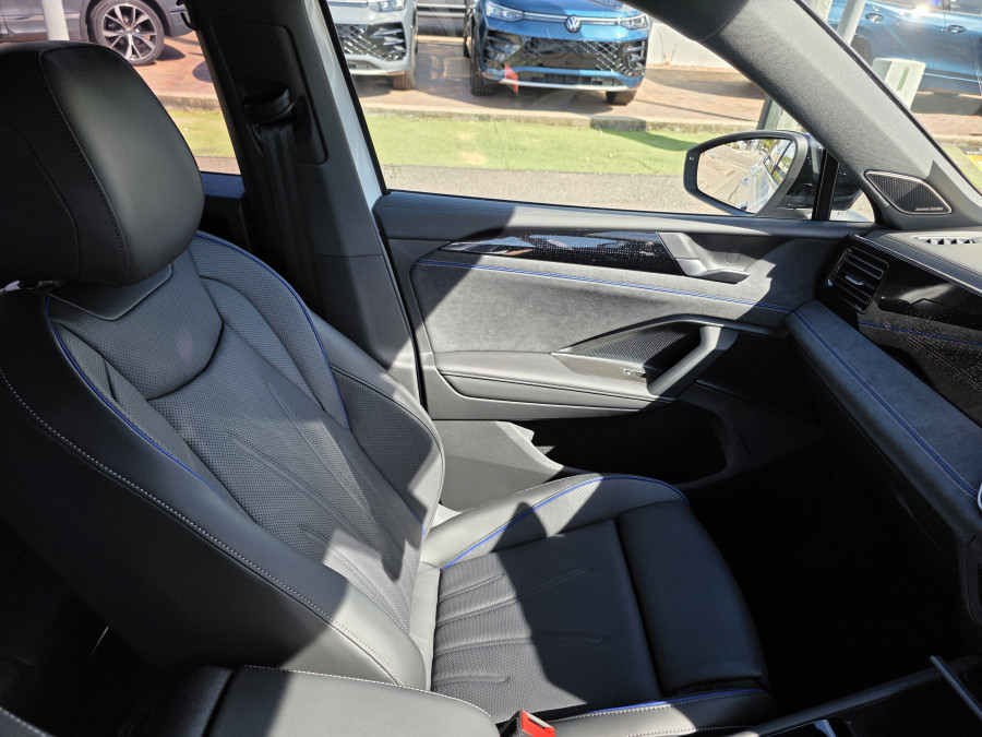 2026 Volkswagen Tiguan CT 195TSI R-Line SUV Image 23