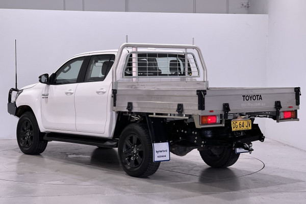 2022 Toyota HiLux GUN126R SR Cab Chassis Image 5