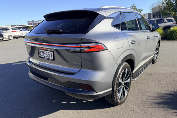 2026 MG HS Super Hybrid Essence SUV Image 4