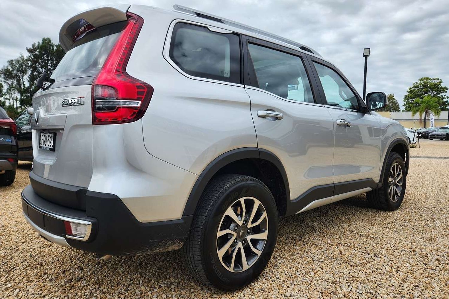 2023 Mahindra Scorpio  Z8 SUV