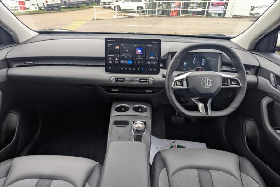 2025 MG MGS5 EV ZS3EM Essence 62 SUV Image 7