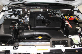 2011 Mitsubishi Pajero NW Turbo GLS Suv