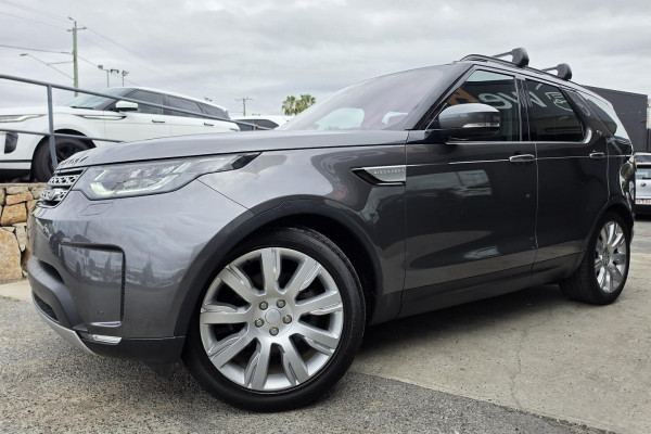 2018 Land Rover Discovery Series 5 HSE Luxury SUV Image 1