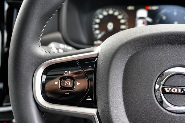 2019 MY20 Volvo V90 Cross Country D5 Wagon