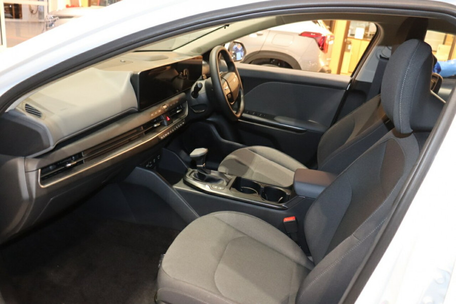 2025 Kia K4 CL4m S Sedan Image 15