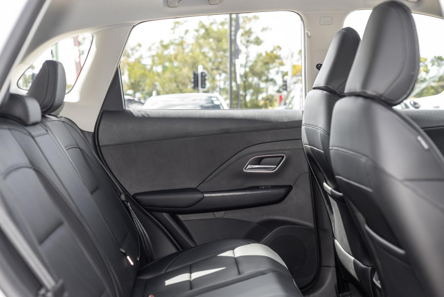 2024 MY25 MG ZS ZS32 Essence Hybrid+ SUV Image 12