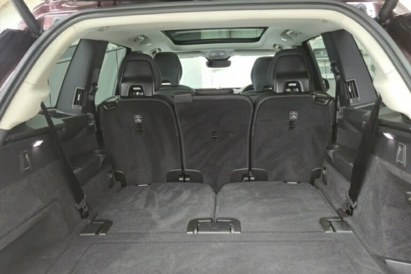 2025 Volvo XC90 L Series Ultra B5 Bright SUV Image 11