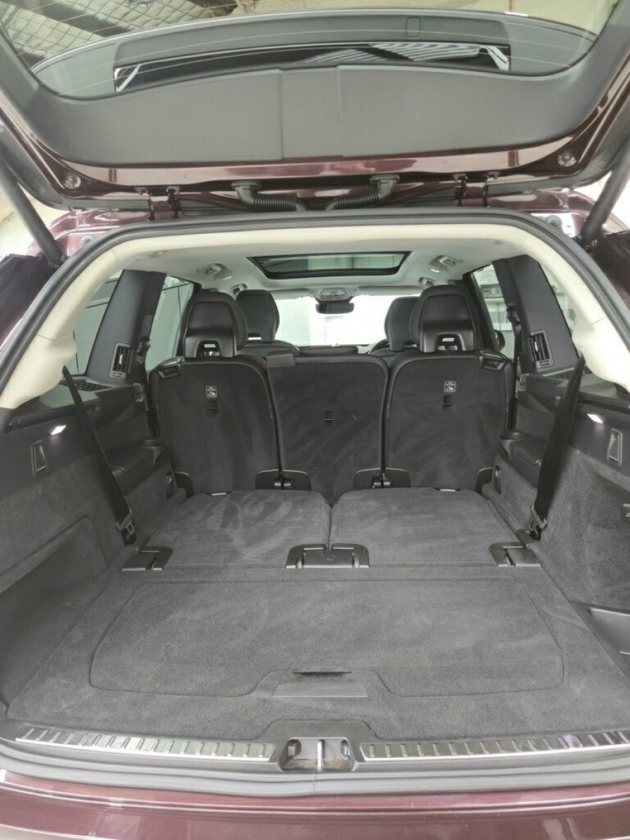 2025 Volvo XC90 L Series Ultra B5 Bright SUV Image 11