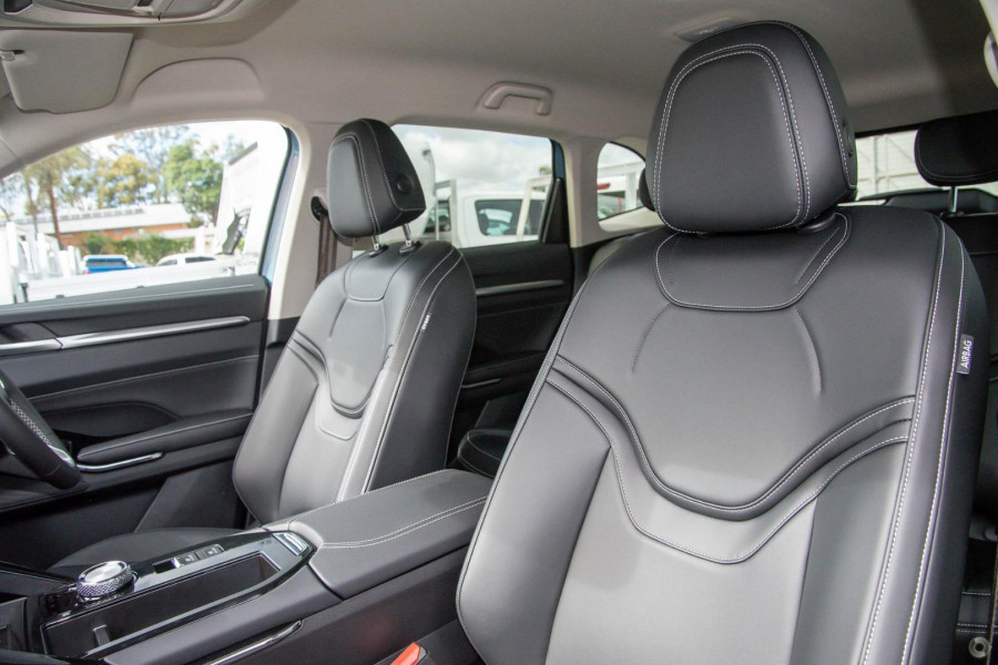 2023 GWM Haval H6 B01 Lux SUV Image 11