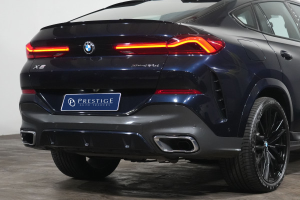2022 BMW X6 xDrive30d M Sport Coupe Image 8