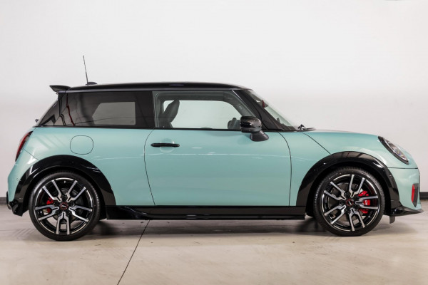 2026 MY25 MINI Cooper F66 JCW Favoured Hatch image 7