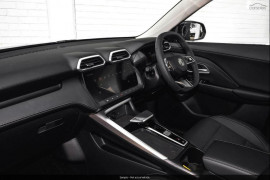 2024 MY24.5 MG ZS ZS32 Essence Hybrid+ SUV