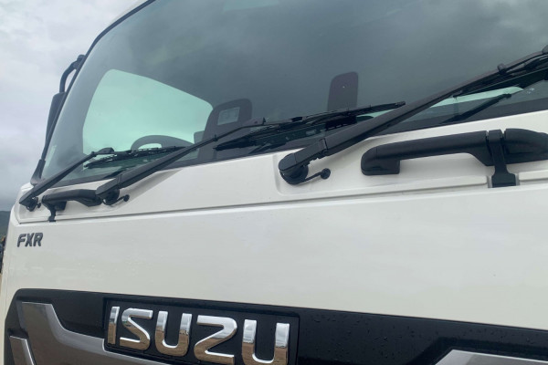2025 Isuzu FXR 170-355 AT R57 Cab Chassis Image 3