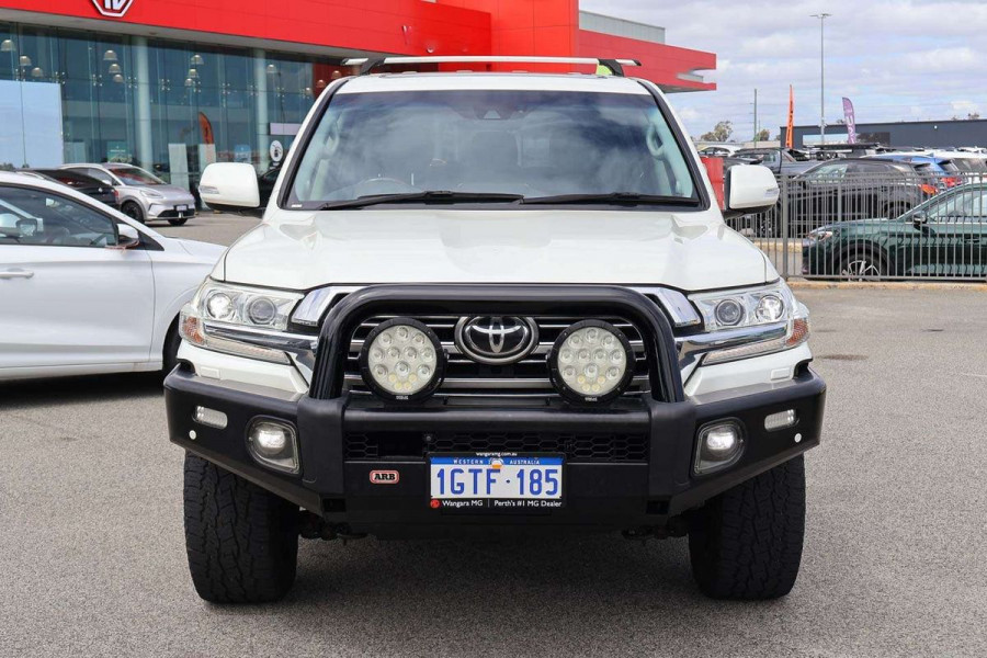 2016 Toyota LandCruiser VDJ200R Sahara SUV Image 4
