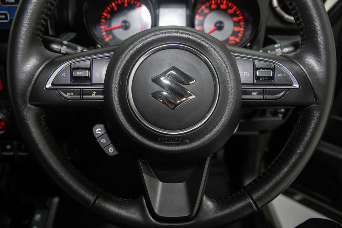 2022 Suzuki Jimny Glx SUV Image 6