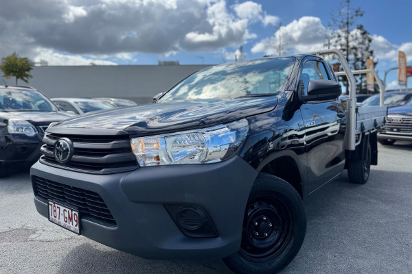 2023 Toyota HiLux TGN121R WorkMate Cab Chassis Image 2