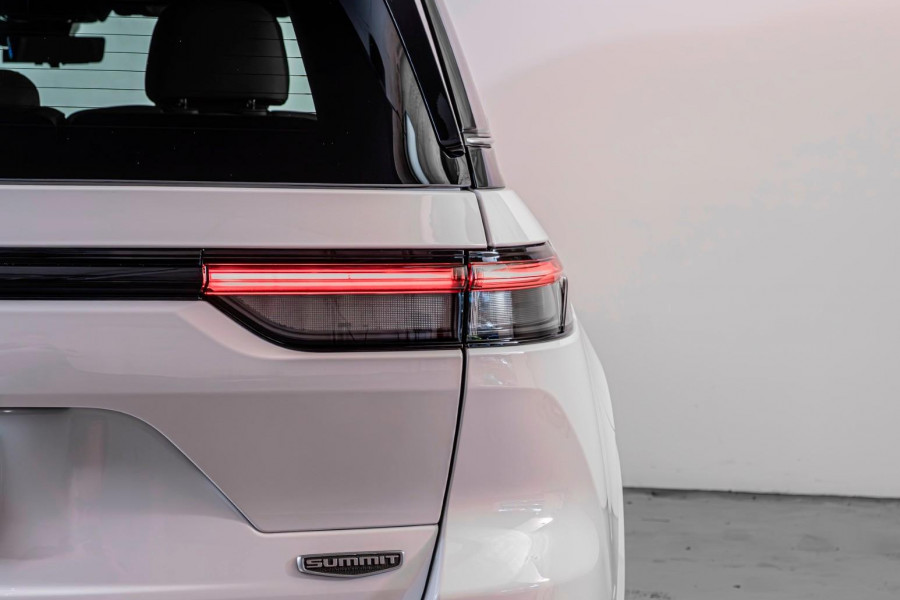 2023 Jeep Grand Cherokee WL Summit Reserve 4xe SUV