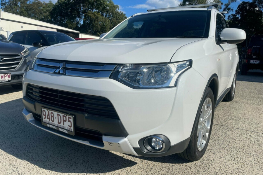 2013 MY14 Mitsubishi Outlander ZJ ES SUV Image 7