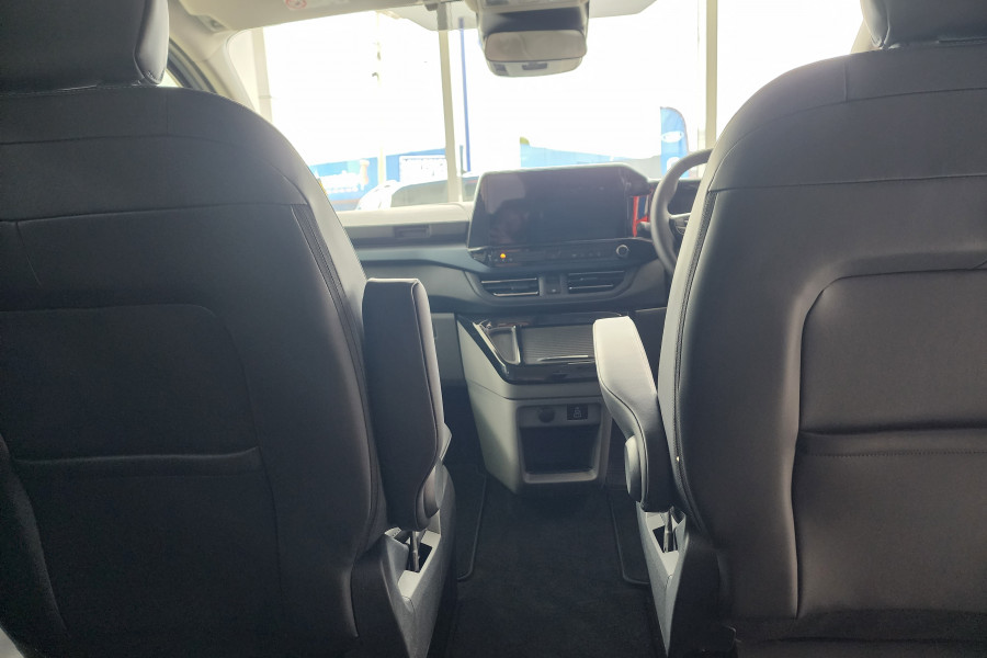 2024 MY24.5 Ford Tourneo AV Active People Mover Image 12