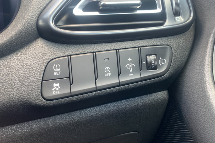 2024 MY25 Hyundai i30 PDe.V6  N Line Premium Hatch Image 20