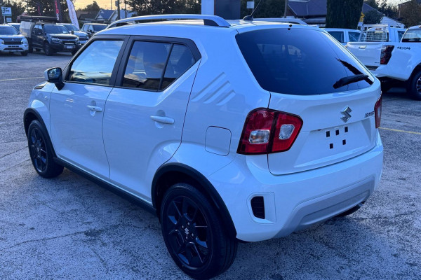 2024 Suzuki Ignis MF Series II GLX SUV Image 5