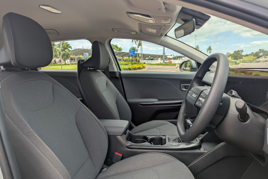 2025 Kia K4 CL4m S Sedan Image 15