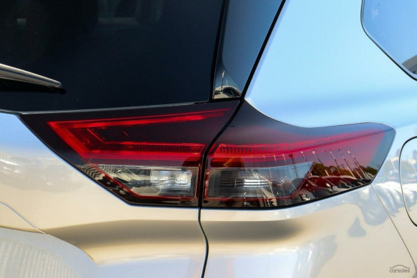 2025 Nissan X-Trail T33 ST-L SUV Image 7
