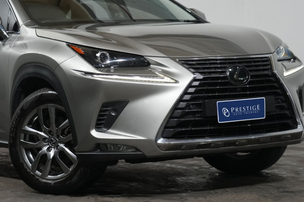 2020 Lexus Nx300 Luxury (Awd) SUV Image 2